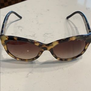 Burberry sunglasses